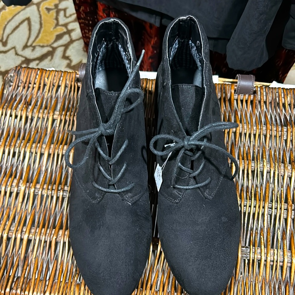 Marbella size 11 ankle boots.
